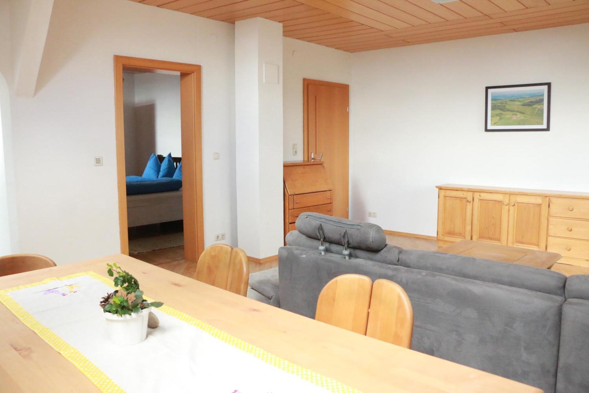 אוברטרום אם זי Ferienwohnung Am Bio-Bauernhof מראה חיצוני תמונה